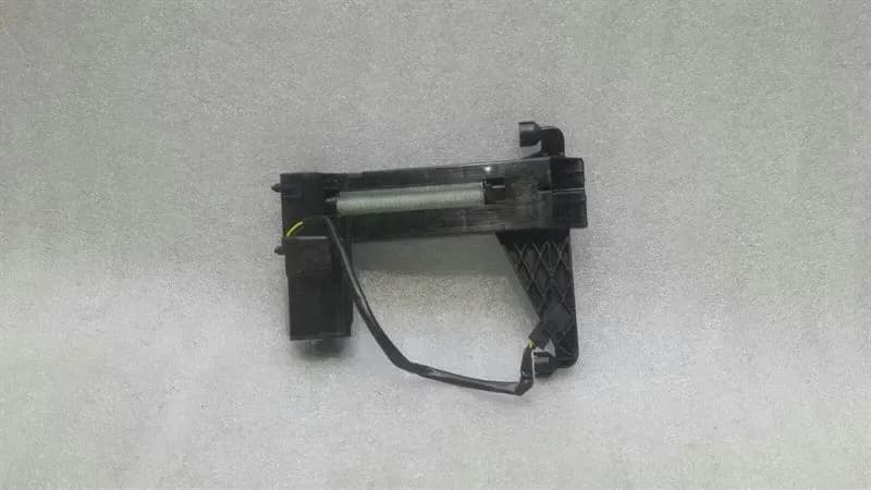 BMW BMW 7 series E65 headrest adjustment 67317121096 headrest servomotor comfort