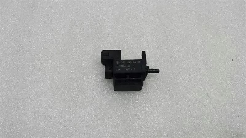 MERCEDES-BENZ Mercedes C Class W203 Vacuum Valve A0025401897 Diverter Valve