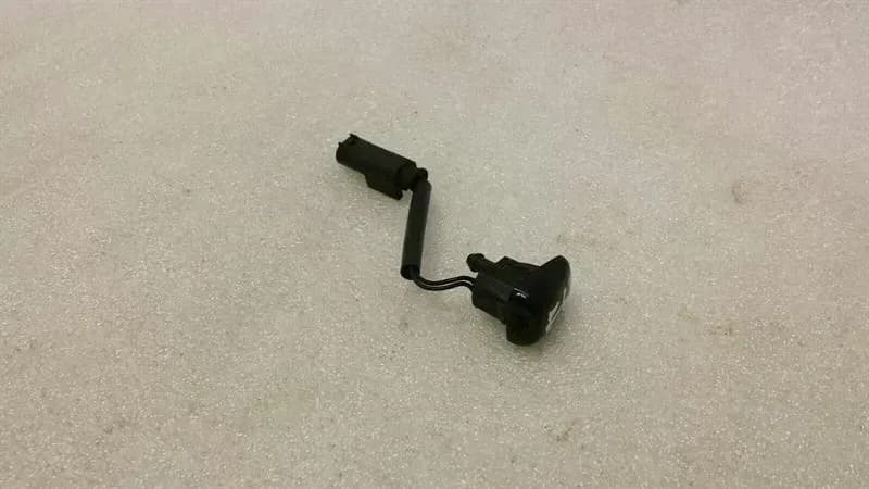 BMW BMW 6 Series E63 Washer Nozzle 7150443 Washwater Nozzle