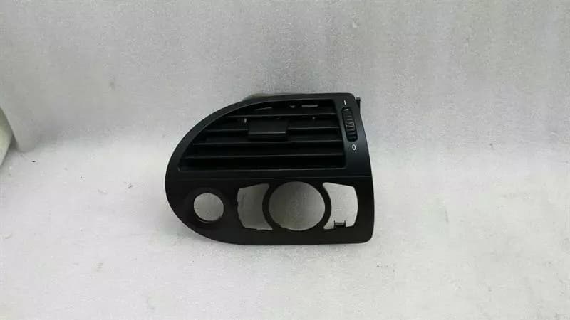 BMW BMW 6 Series E63 RHD Right Air Vent 7009272 Right Handlebar