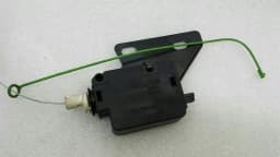 BMW BMW 6 Series E63 Fuel Cap Actuator 6923975 Fuel Flap Actuator — thumbnail 3