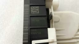 MERCEDES-BENZ Mercedes C Class Door Lock Front Right A2047202435 Door Lock Front Right — thumbnail 8