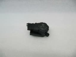 MERCEDES-BENZ Mercedes E Class W211 Vent Flap Engine A2038201642 Servo Motor — thumbnail 1