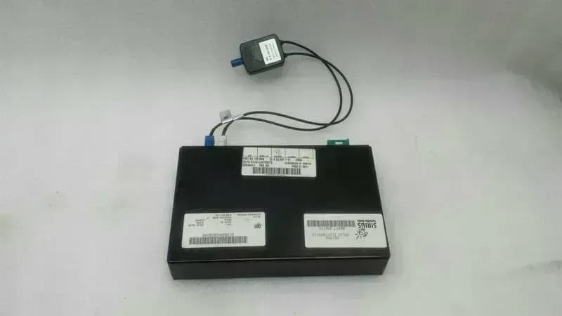 Mercedes CLS W219 Delphi Satellite Control Unit A2208201797 Sirius Modules