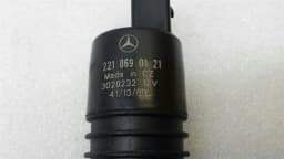 MERCEDES-BENZ Mercedes C Class W204 Washer Fluid Pump A2218690121 Washer Water Pump — thumbnail 4
