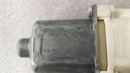 MERCEDES-BENZ Mercedes W204 Window Regulator Motor Rear Left A2048200542 Door Window Motor RLH — thumbnail 6