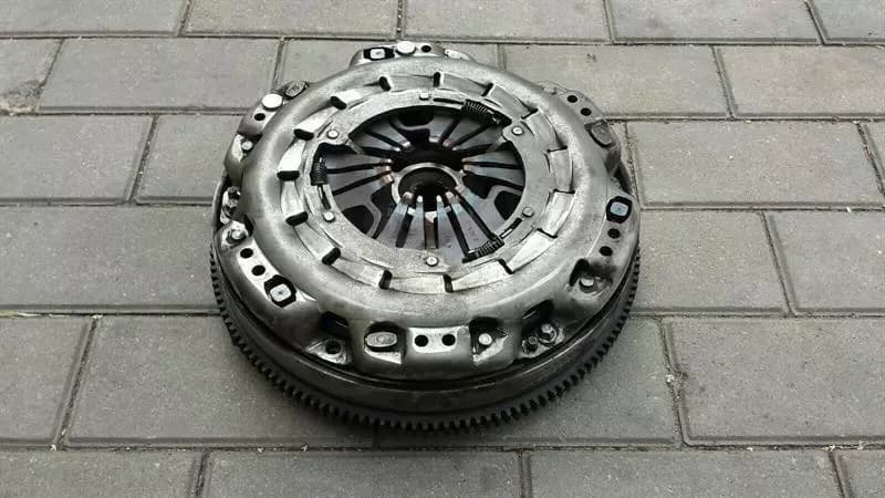 MERCEDES-BENZ Mercedes C Class W204 flywheel + clutch A0222500701 flywheel clutch M646
