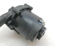 TESLA Tesla Model S 90D Additional Cooling Pump 1067473-00-F Coolant Pump Pump — thumbnail 2