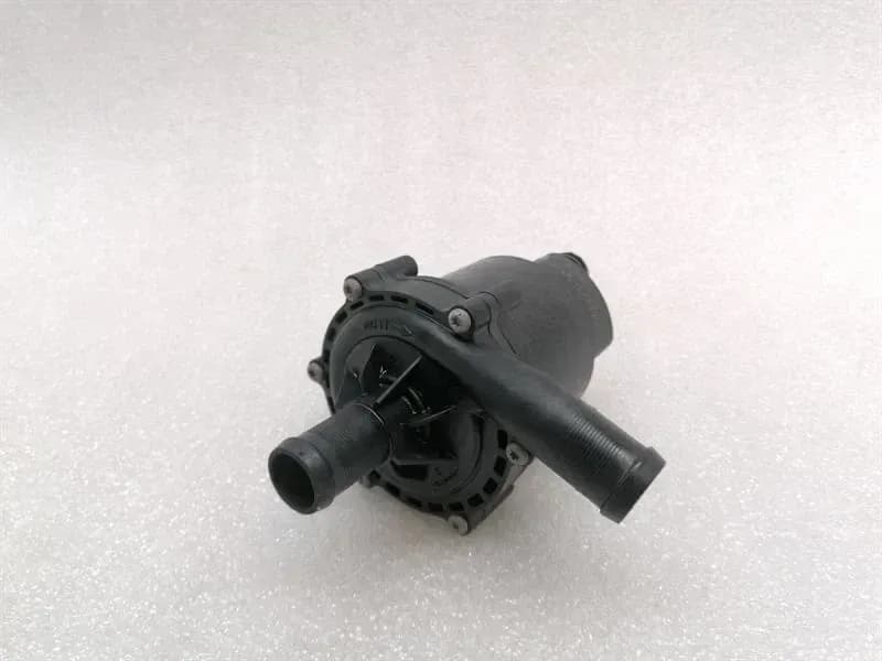 Tesla Model S 90D Additional Cooling Pump 1067473-00-F Coolant Pump Pump