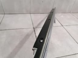 TESLA Tesla Model S 90D Left Body Moulding 1039307-00-A Chrome Strip Left — thumbnail 6