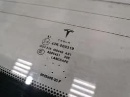 TESLA Tesla Model S 90D Rear Screen 6005898-99-K Rear Window 6005898-00-F — thumbnail 6