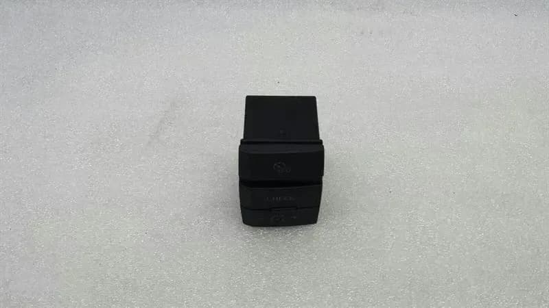 AUDI Audi A6 4F RHD Instrument Cluster Switch 4L2927123VUV Right Hand Drive
