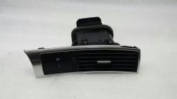 AUDI Audi A6 4F RHD Right Air Vent 4F2820902D Right Hand Drive — thumbnail 1