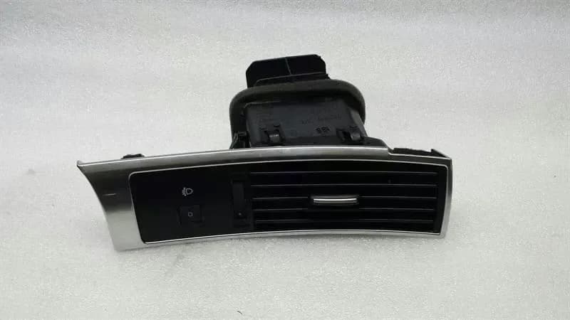 AUDI Audi A6 4F RHD Right Air Vent 4F2820902D Right Hand Drive