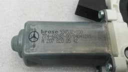 MERCEDES-BENZ Mercedes E Class W207 Window Regulator Motor Left A2078200542 Left Door Window Motor — thumbnail 3