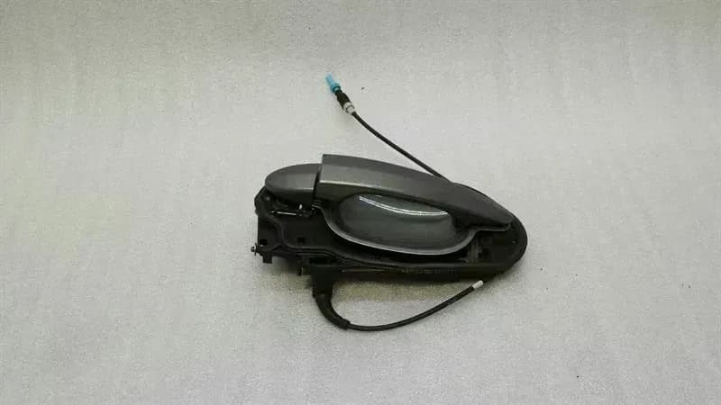 BMW BMW 6 SERIES E63 LEFT DOOR HANDLE 7008887 RIGHT HAND DRIVE RHD
