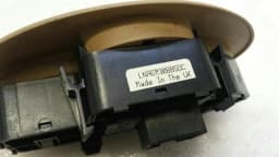 JAGUAR JAGUAR XJ X300 Right Seat Switch LNA6030BBSDC Seat Switch Right — thumbnail 6