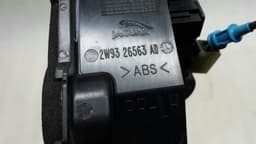 JAGUAR Jaguar XJ X350 door lock rear left C2C30699 rear left door lock — thumbnail 10