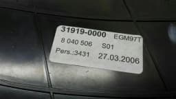 BMW BMW 5 Series E60 RHD right cup holder 8040506 right hand drive — thumbnail 9