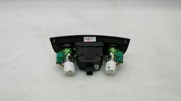 JAGUAR JAGUAR XJ X350 REAR SEAT HEAT SWITCH C2C6423 seat switch rear heating — thumbnail 8