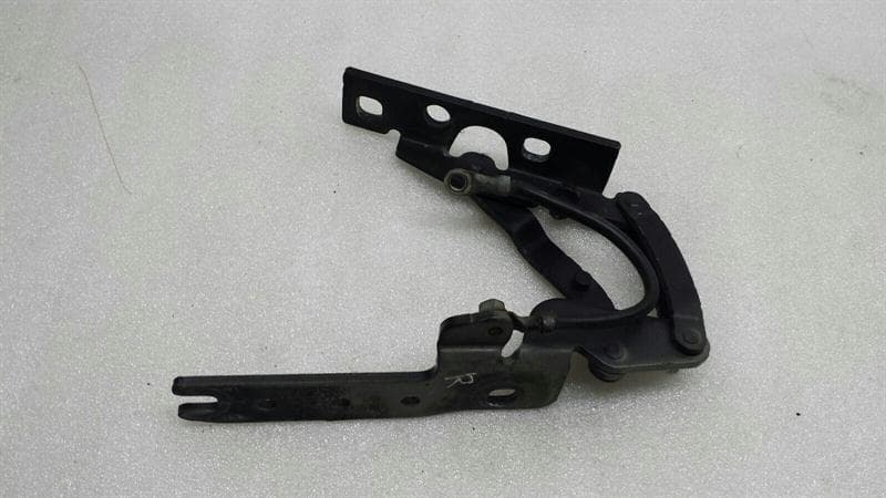 BMW BMW 7 Series E65 Facelift Bonnet Hinge RHS 8240334 Hood Hinge Right