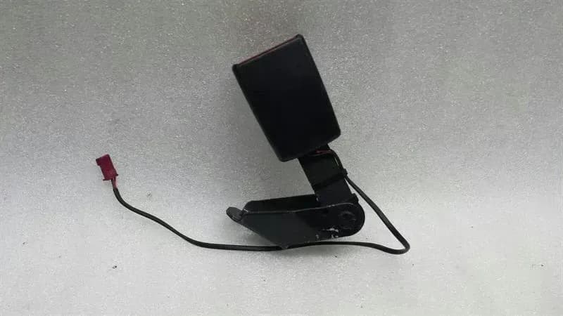 BMW BMW 7 series E65 E66 rear belt buckle 7134041 belt lock base belt