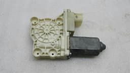 BMW BMW 7 series E65 facelift RLH door window motor 67628382 window regulator motor — thumbnail 3