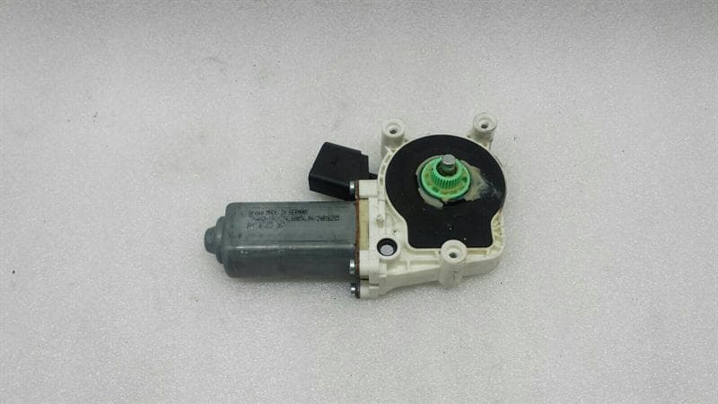 BMW BMW 5 Series E60 Door Window Engine 6922267 Power Window Motor