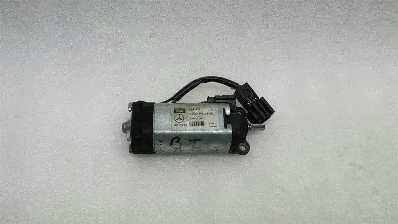 MERCEDES-BENZ MERCEDES S-CLASS W220 STEERING COLUMN ENGINE A2205400288 STEERING COLUMN MOTOR