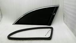 MERCEDES-BENZ Mercedes R Class W251 1/4 Glass A2516700750 Door Window 1/4 Rear Left Dark Tint — thumbnail 1