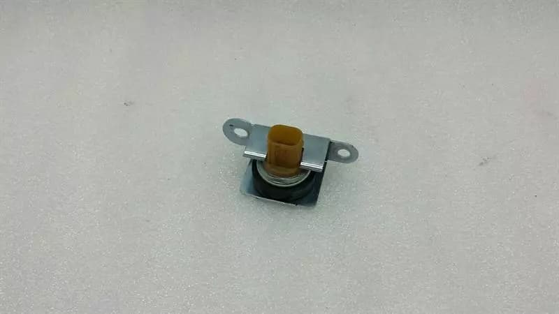 BMW BMW 5 Series E60 sensor accelerometer 6776214 speed sensor accelerating