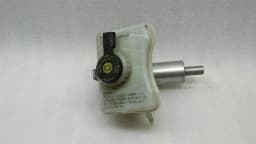 AUDI Audi A4 8K Brake Master Cylinder 8K0611301A Brake Master Cylinder — thumbnail 2