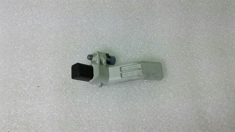 AUDI Audi A4 8K Crankshaft Position Sensor 04L906433 Pulse Generator Crankshaft CHYA