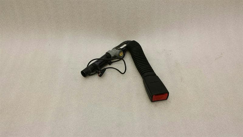 BMW BMW 5 Series E60 Right Front Seatbelt Tensioner 6982520 Front Seat Belt Tensioner RE
