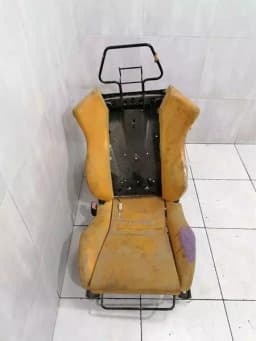 MITSUBISHI MITSUBISHI LANCER EVO 10 X LEFT FRONT SEAT FRAME RECARO SEAT FRAME 7305636.1002 — thumbnail 1