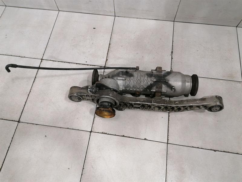 MERCEDES-BENZ MERCEDES VIANO VITO Front Diff A6393300402 Front Differential OM651 AWD 4-MATIC