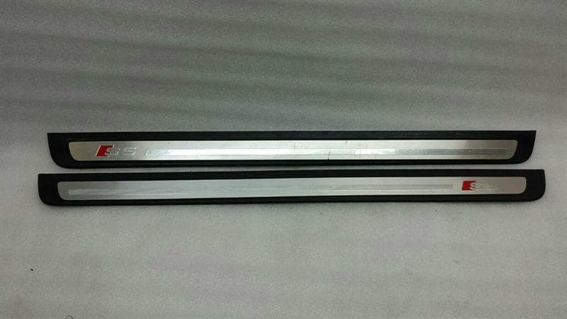 AUDI Audi S5 8T door sill set 8T0853373 door chrome strip set
