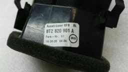 AUDI Audi A5 S5 8T RHD Left Dashboard Air Vent 8T2820901A Right Hand Drive — thumbnail 8