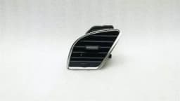 AUDI Audi A5 S5 8T RHD Left Dashboard Air Vent 8T2820901A Right Hand Drive — thumbnail 5