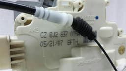 AUDI Audi S5 8T RHD left door lock 8J2837015A right hand drive — thumbnail 3