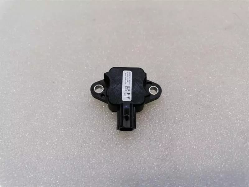 TESLA Tesla Model S 90D Sensor 1005275-00-A