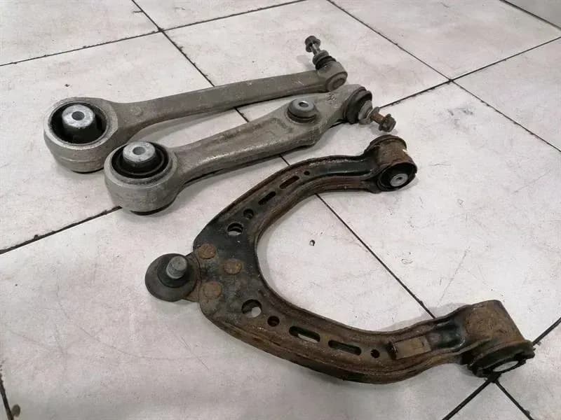 TESLA Tesla Model S 90D Right Front Wishbone Side Handlebar Front Right
