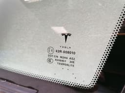 TESLA Tesla Model S 90D Right Rear Quarter Glass 1051821-99-A Door Window 1⁄4 Rear Re — thumbnail 8