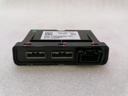 TESLA Tesla Model S 90D Door Control Module 1003101-00-E Door Control Unit — thumbnail 8