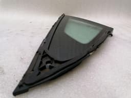 TESLA Tesla Model S 90D Right Rear Quarter Glass 1051821-99-A Door Window 1⁄4 Rear Re — thumbnail 6