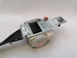 TESLA Tesla Model S 90D Right Front Seatbelt 1028386-03-B Seat Belt Strap Front — thumbnail 5