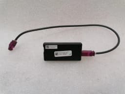 TESLA Tesla Model S 90D Aerial / Antenna 1037353-00-A Antenna X-12069-001R1 — thumbnail 3