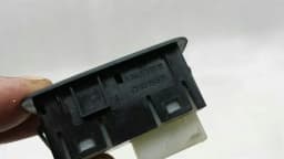 MERCEDES-BENZ Mercedes GL X164 left rear seat switch A1648786810 seat switch rear left — thumbnail 4