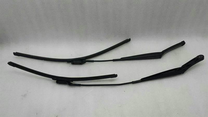 VW Volkswagen Scirocco 1K Wiper arm 1K8955410A windshield wiper