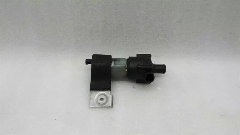 Mercedes SL R230 coolant pump pump A2308350364 water pump